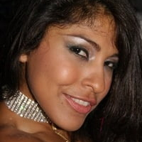 La belle latine Laurie VARGAS