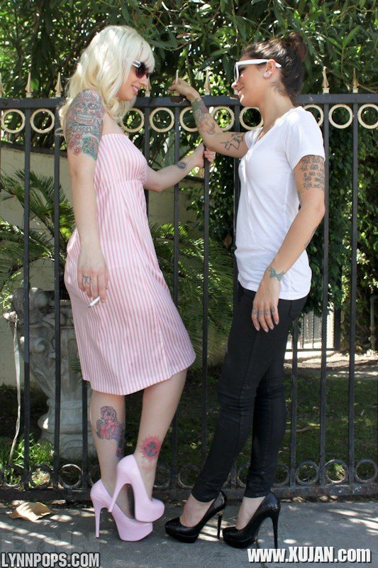 Tatooed Lynn Pops gets down on her horny Girlfriend - Photo #1559744