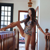 Beautiful girl Li Moon shows off her tight pussy in Invite