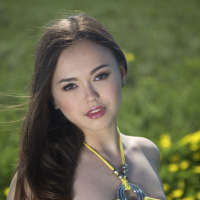 Li Moon nude outside