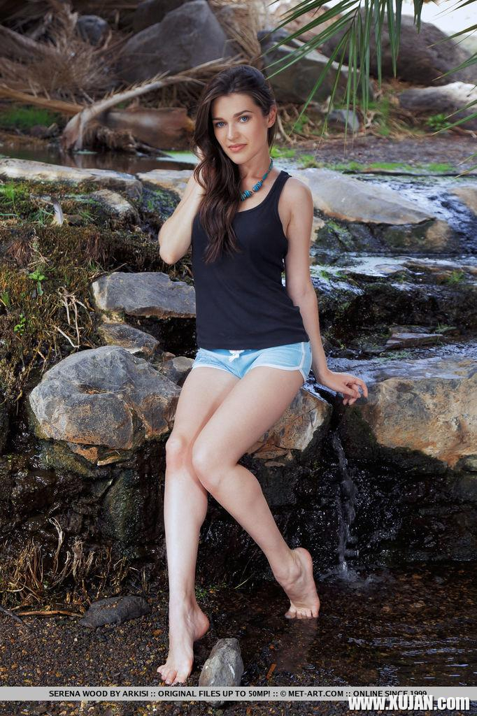 Hot brunette Serena Wood strips nude for you in a forest - Photo #1588278