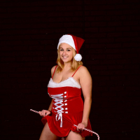 Blonde teen Aria Skye has a a great christmas gift for you