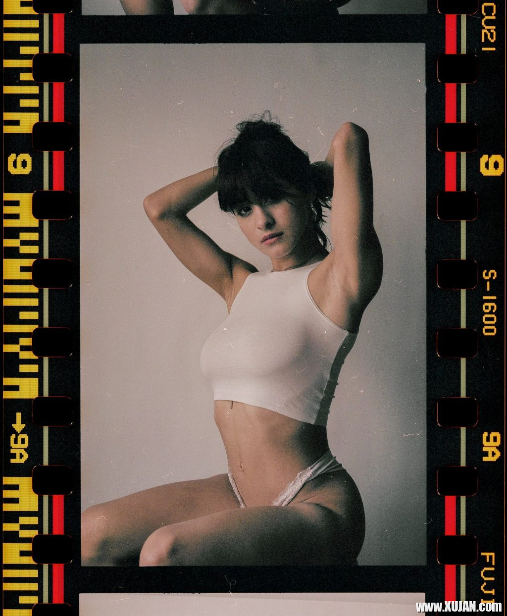 Mia Valentine Topless - Photo #1593784