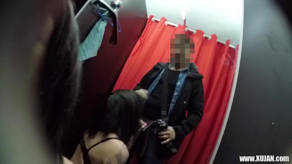 Suhaila Hard sucking a dick in the Dressing Room - Photo #1595557