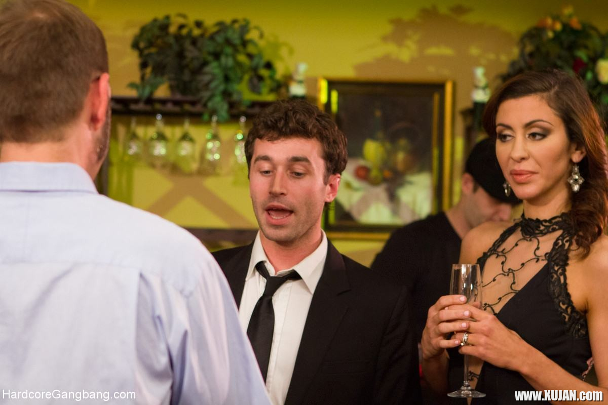 Princess Donna in the most hardcore gangbang - Photo #1606681