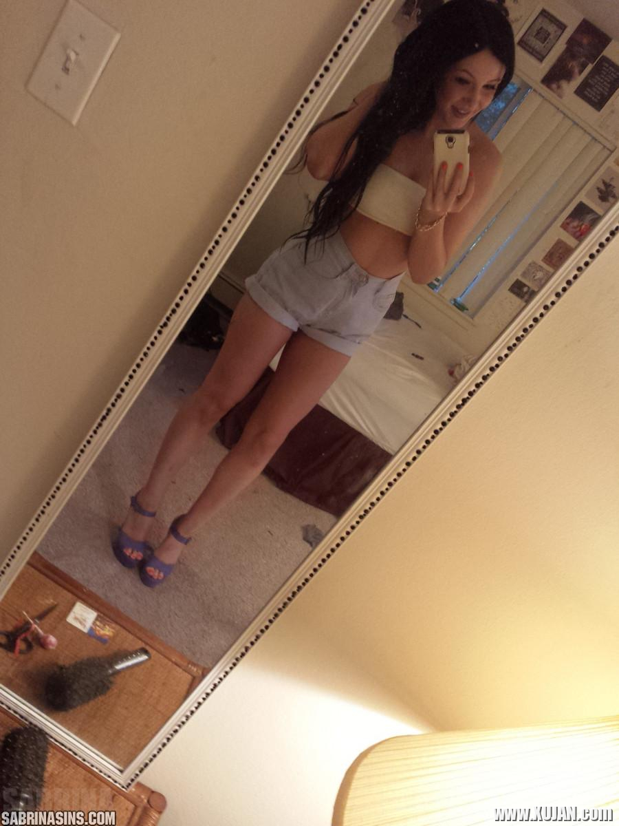 Gorgeous model Sabrina Sins takes stunning pics of her hot self - Photo #1624678