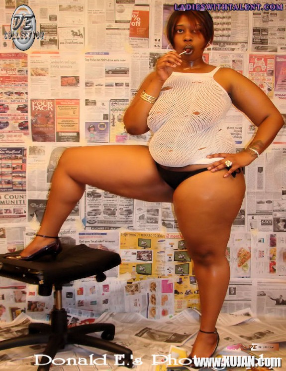 Naughty Model Photoshoot - Photo #1635097