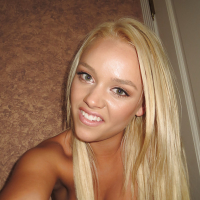 Alexis Monroe is doing some fantastic self shots while naked