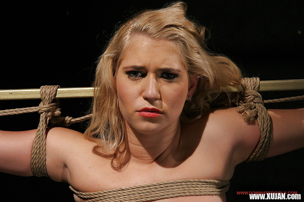 Cute blonde Linda Ray taking off her lingerie and getting bound - Photo #1644103