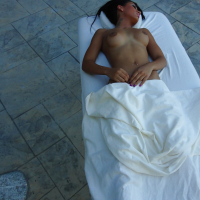 Asian beauty Amia Miley peels off yoga clothes before sleeping on massage bed