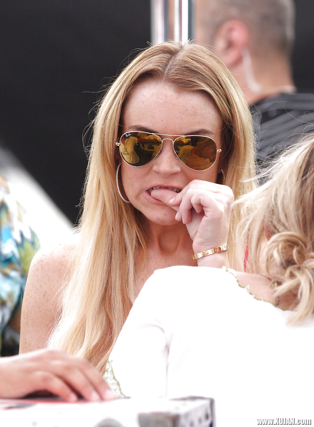 Lindsay Lohan on location for Ugly Betty in Queens - Photo #1646835