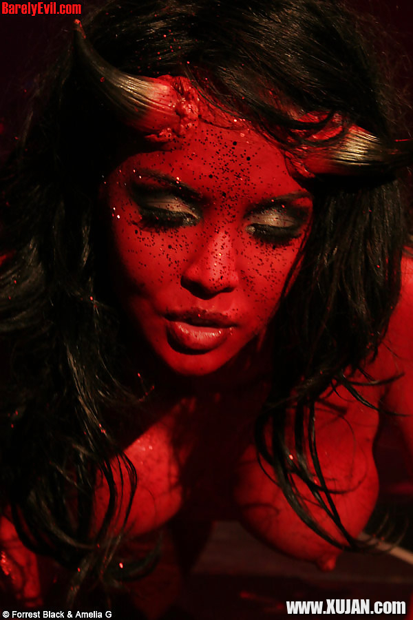 Masuimi Max Devil Woman - Photo #1648832