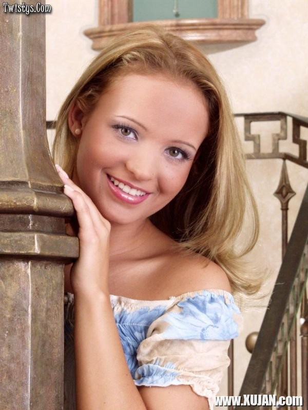 Beautiful blonde Tiffany Rose posing - Photo #1650945