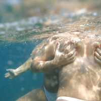 Aneta Buena and Kora Kryk in sea