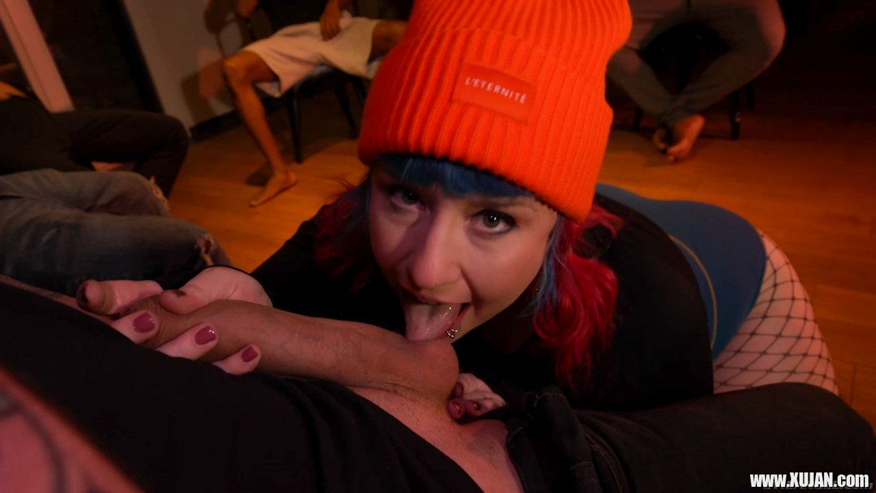 Curvy alt milf Proxy Paige is sucking and getting assfucked during gangbang - Photo #1657070