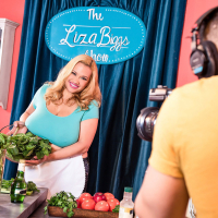 Fat cook Liza Biggs fucked hard after show