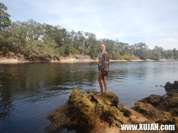 blonde desire goes topless by campfire and nonnude public shoot near river - Photo #1663097
