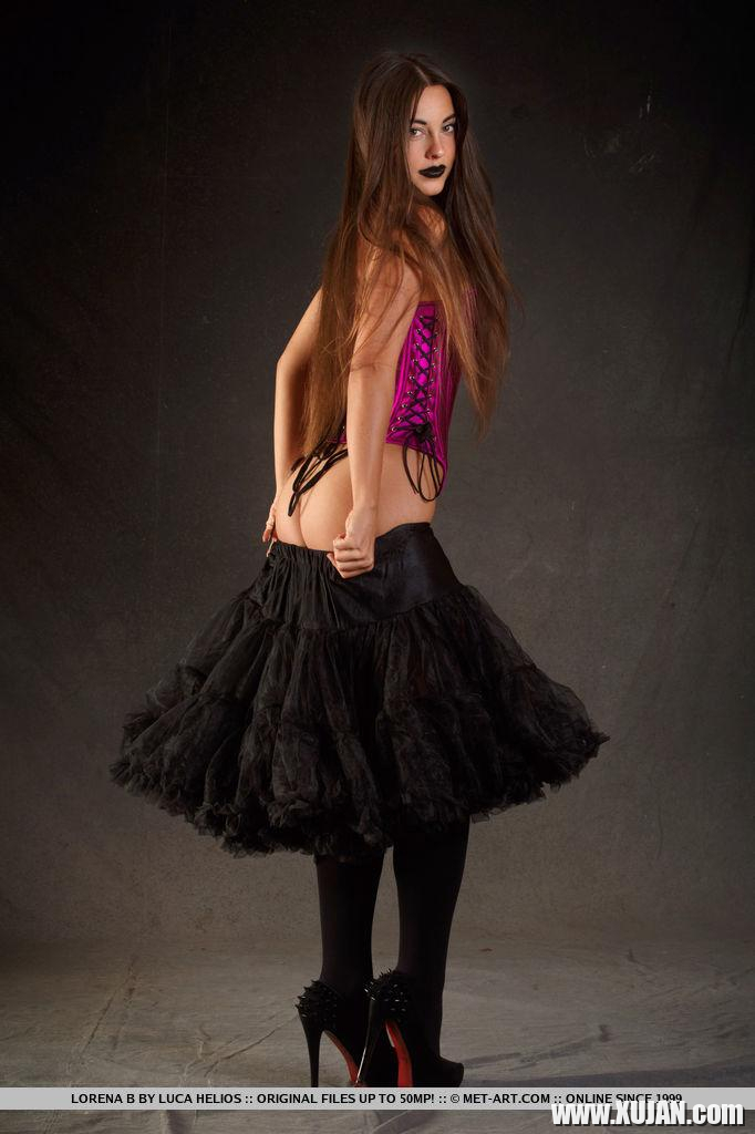 Pretty girl Lorena Garcia shows her goth side in Sioneca - Photo #1664667