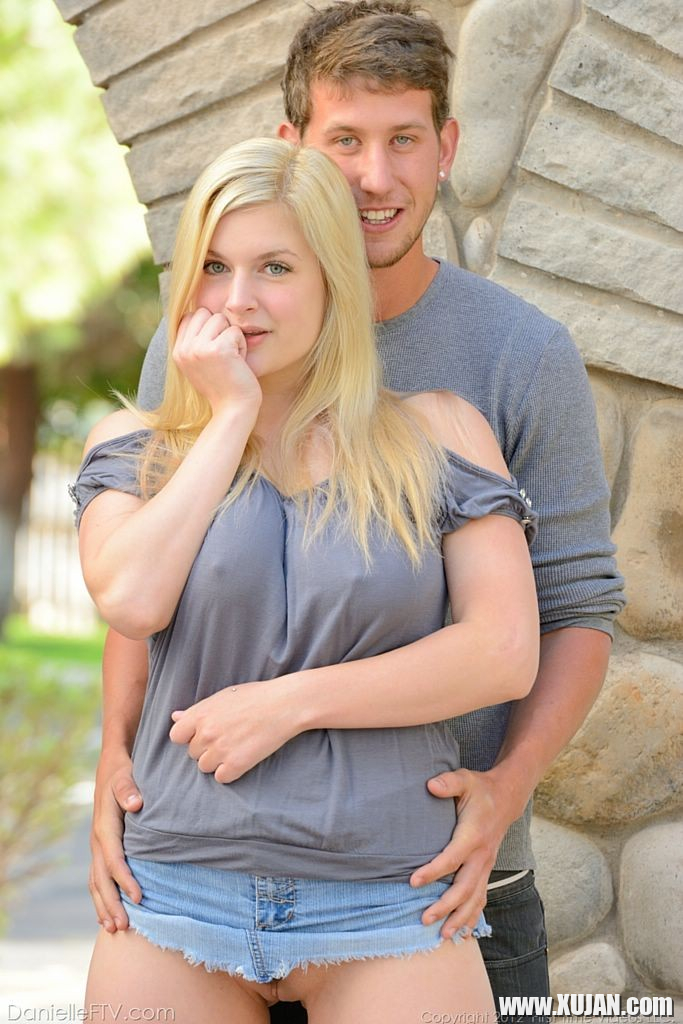 Danielle FTV daring blowjob in secluded public area - Photo #1666752