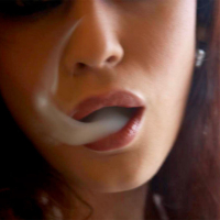 Justine Joli takes a little smoking and bathroom break