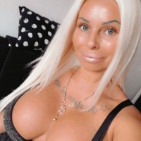 Suzi Grande nude