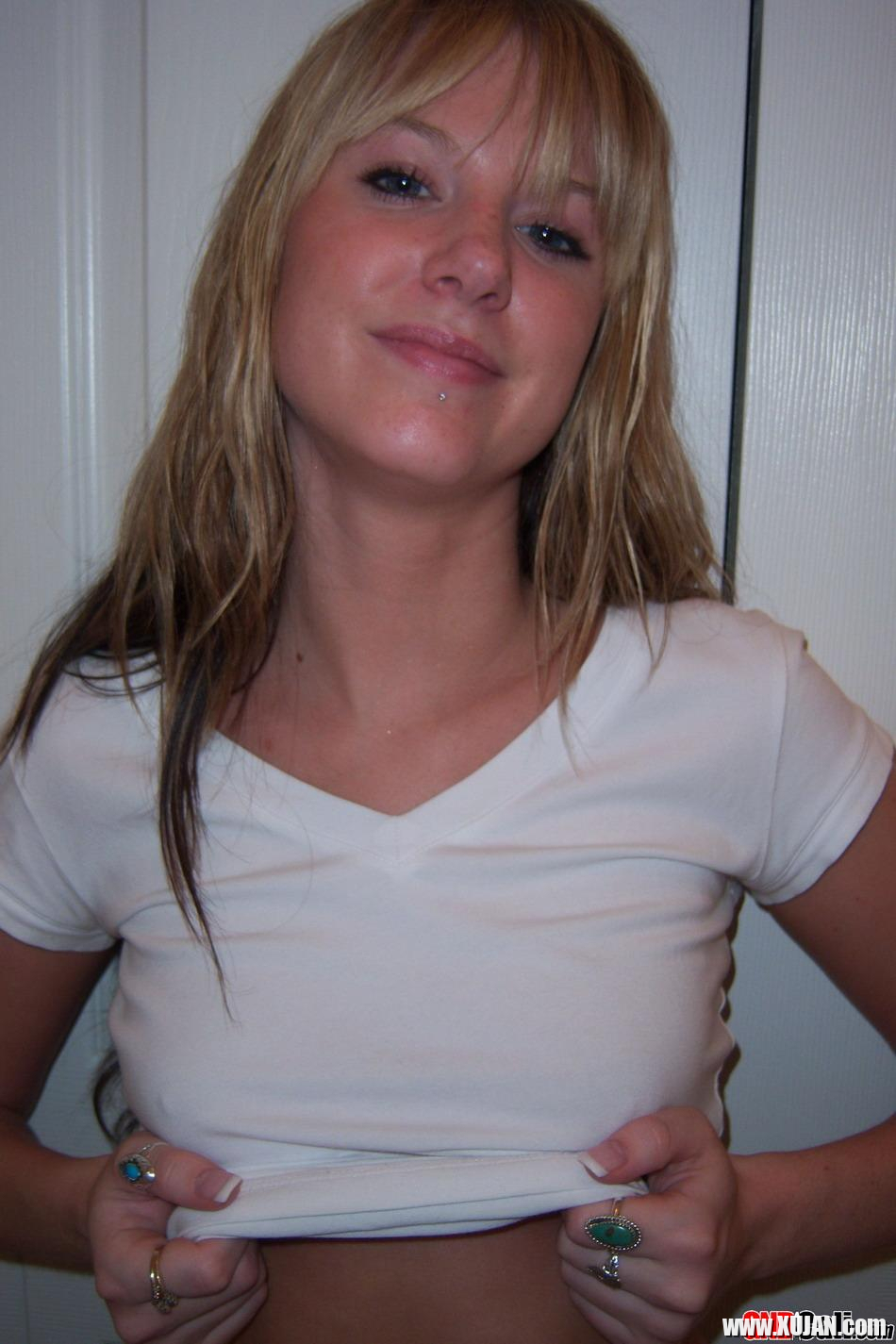 Pictures of GND Cali showing off her hot tits and ass - Photo #1674630
