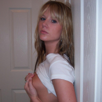 Pictures of GND Cali showing off her hot tits and ass