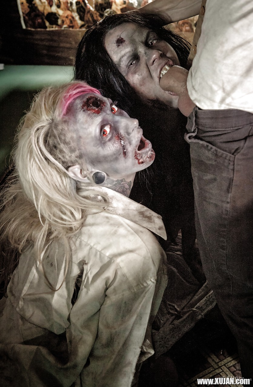 Fetish models Brittany Lynn and Jessie Lee giving head in Zombie threesome - Photo #1681503