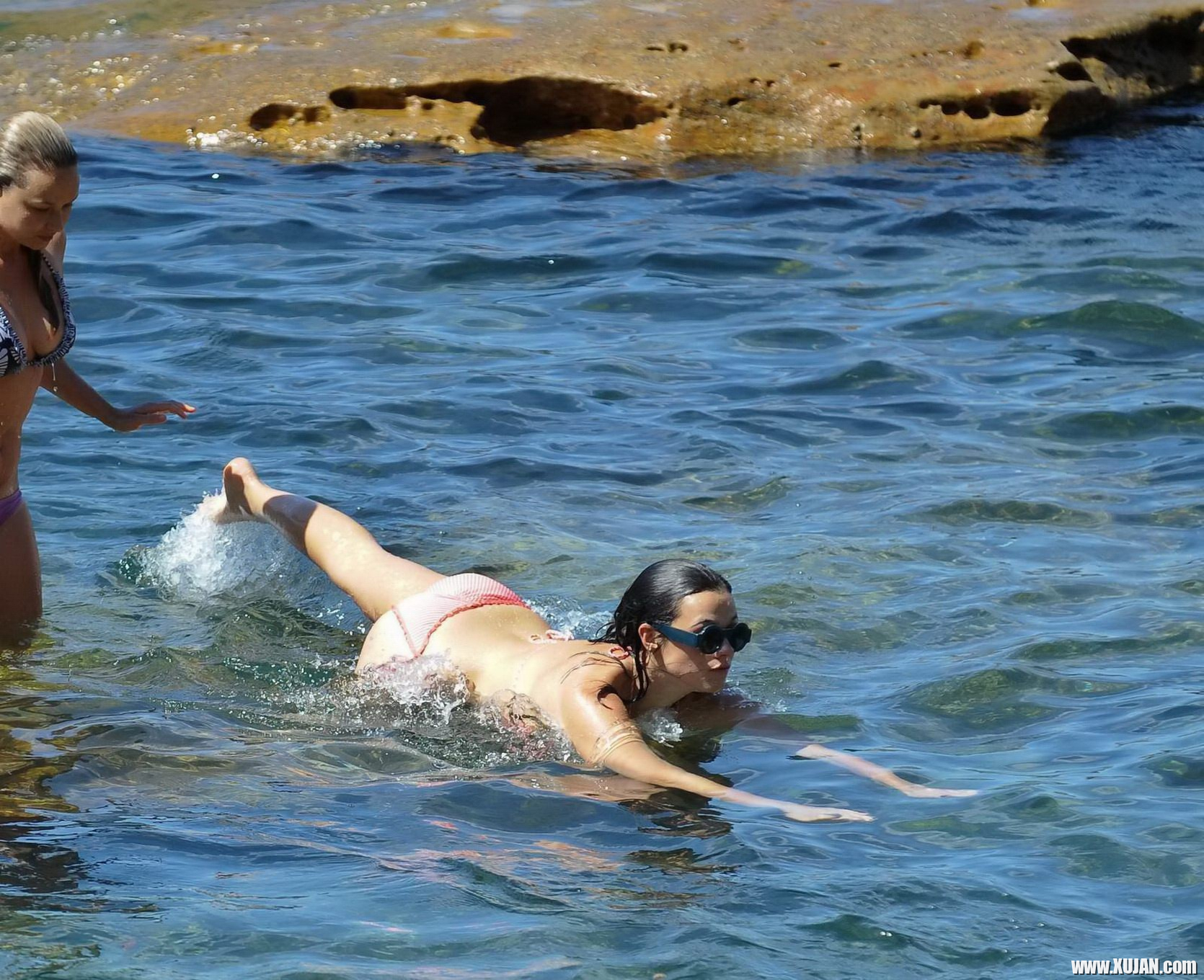Demi Harman showing off her curvy body in a striped red bikini at the beach in S - Photo #1682826