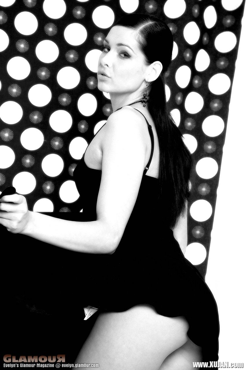 Black and white pictures of Evelyn Lory Stripping - Photo #1684205