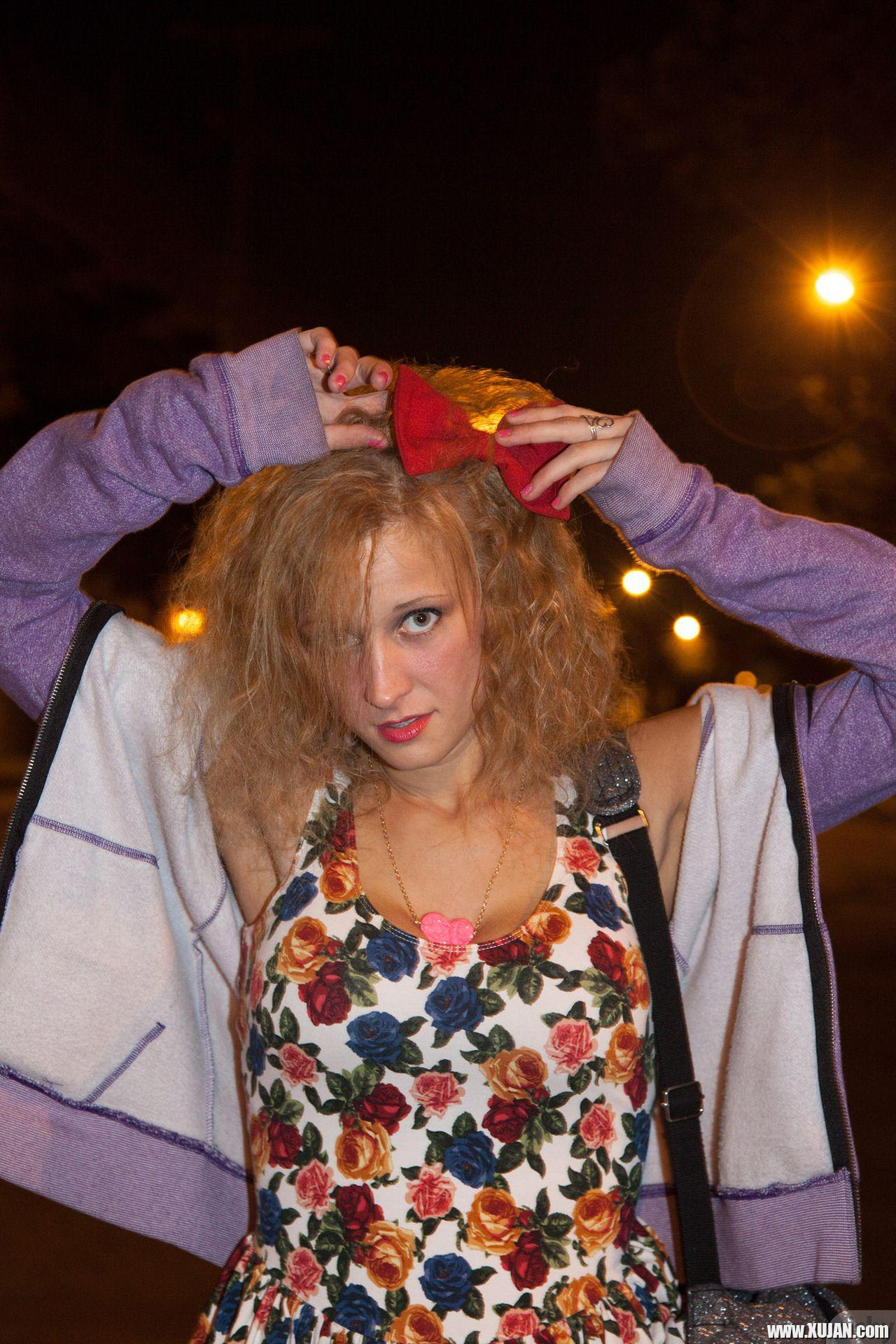 Blonde hottie Alice Wonder has fun out and about - Photo #1692859