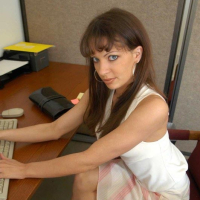 Busty office babe Vanessa Lane banged on her desk