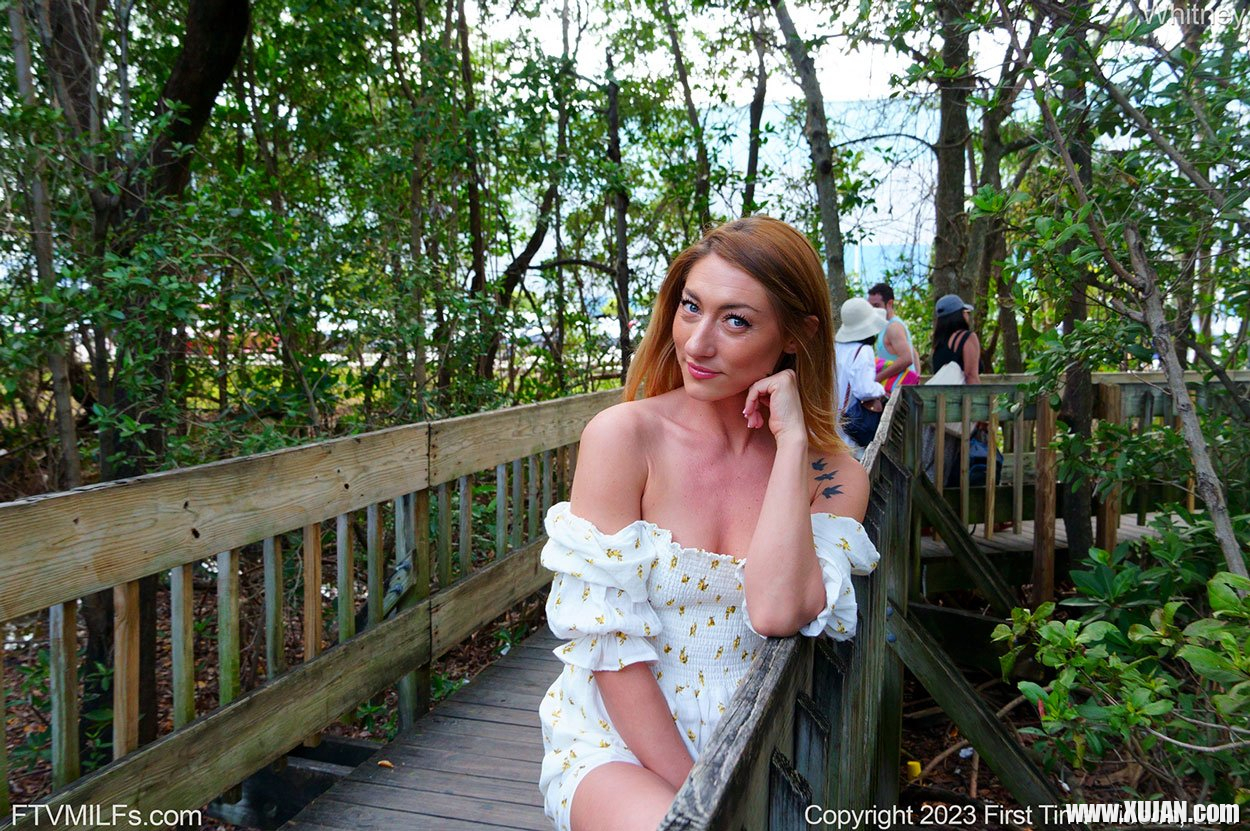 Hot babe Whitney Oc does some pussy and tit flashing outdoors - Photo #1703468