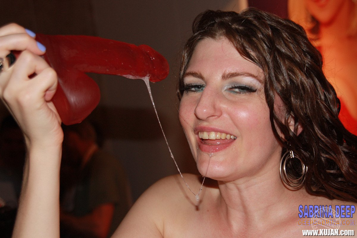 Sabrina Deep with a Dildo at Venus Berlin - Photo #1711457