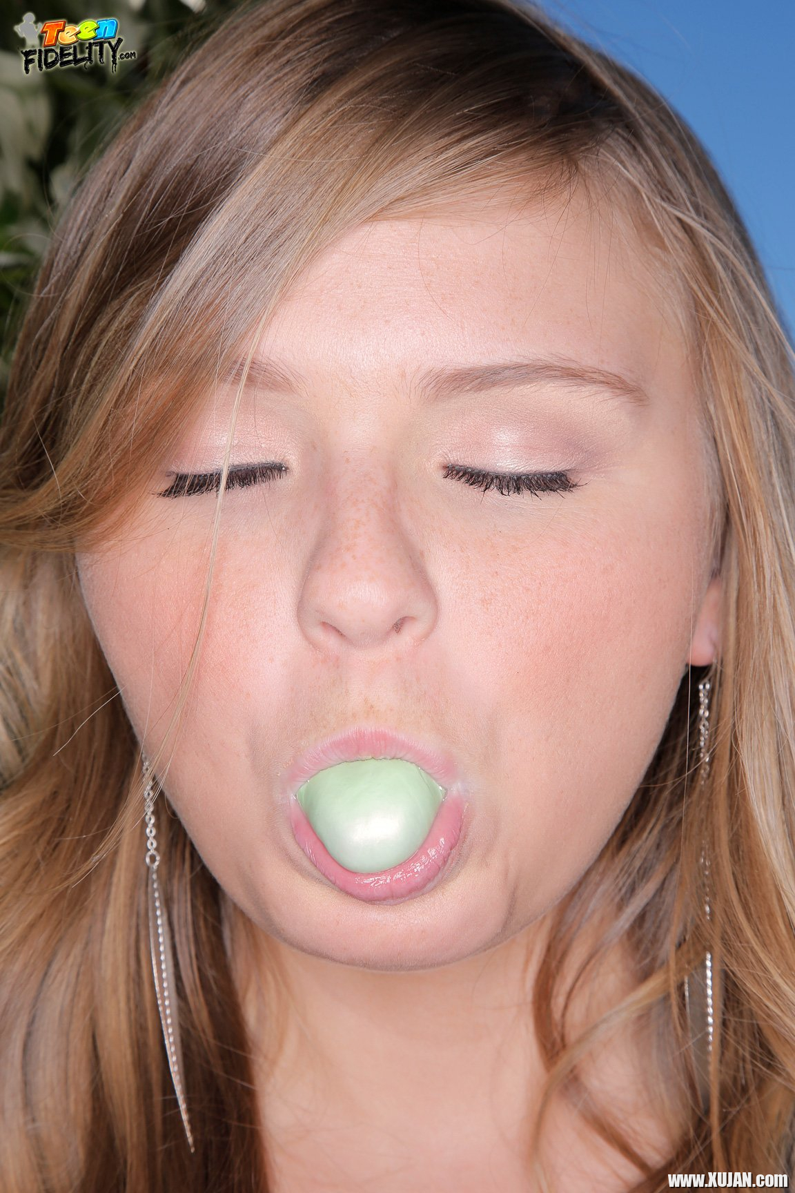 Teen Hottie Melissa May gets shaved Pussy slammed - Photo #1718057