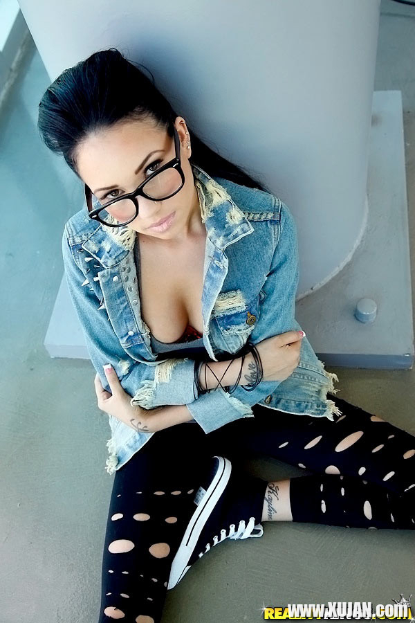 Raven Bay fucked hard and cums - Photo #1723650