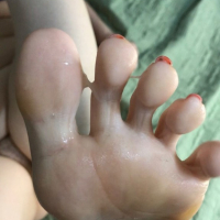 Feet soles and toes