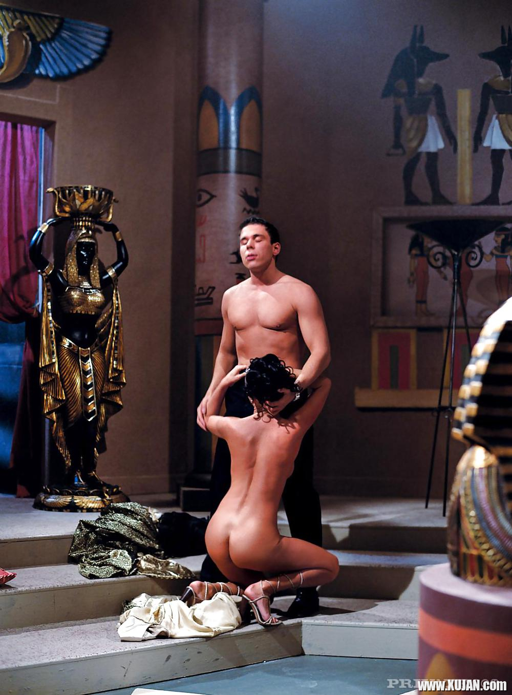 Egyptian princess Laura Angel gets double penetrated - Photo #1736468
