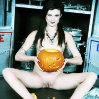 Goth Babe Annika Amour masturbates for Halloween