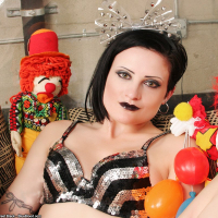 Goth Hottie Annika Amour playing with her Twat