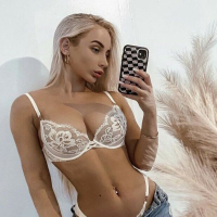Amy Louise Lee nude