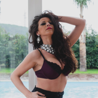 Classy Looker Martina Gold strips down by the Pool