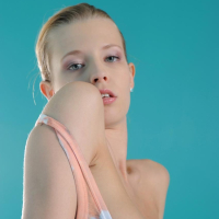 Angel Hott shaves her holes for inspection