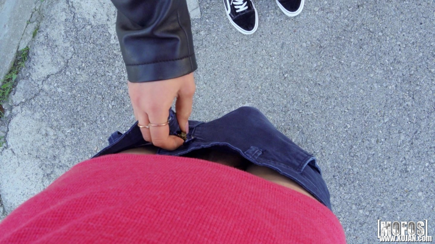 Bella Rico gets picked up and banged outdoors - Photo #1747261
