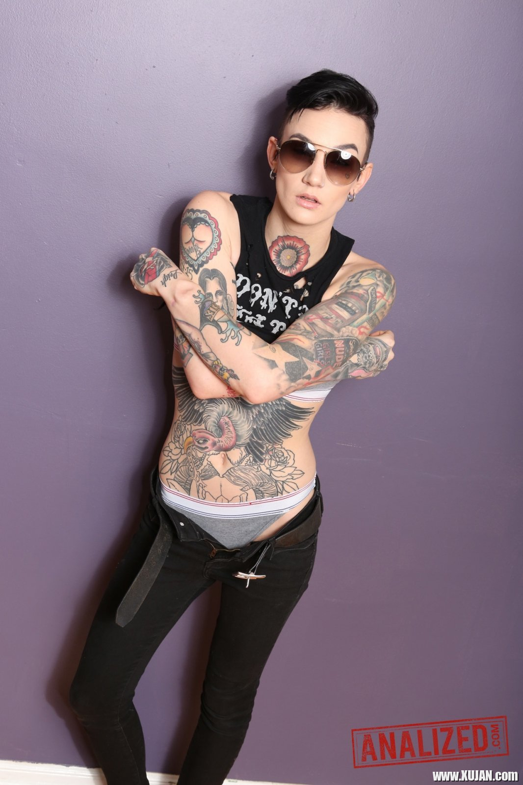 Inked and hot Babe Nikki Hearts gets to strip down - Photo #1758306