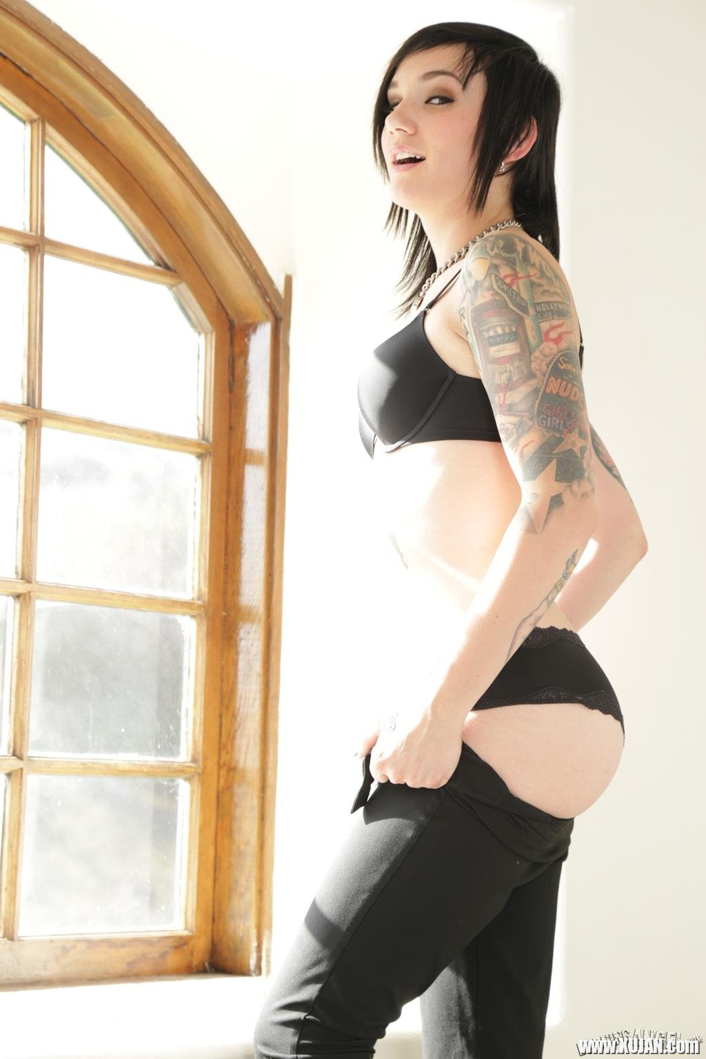 Inked Nikki Hearts fingers herself by a Window - Photo #1758340