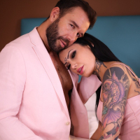 Busty alt babe Darcy Diamond gets nailed the hard way and facialized