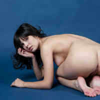 Zelda B shows off her hot nude body in the studio