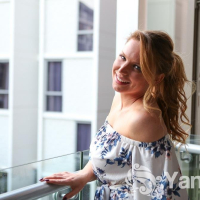 Cutie Madison Missina masturbates by the Window