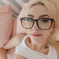 Slutty babe in glasses Tristan Summers bangs in POV